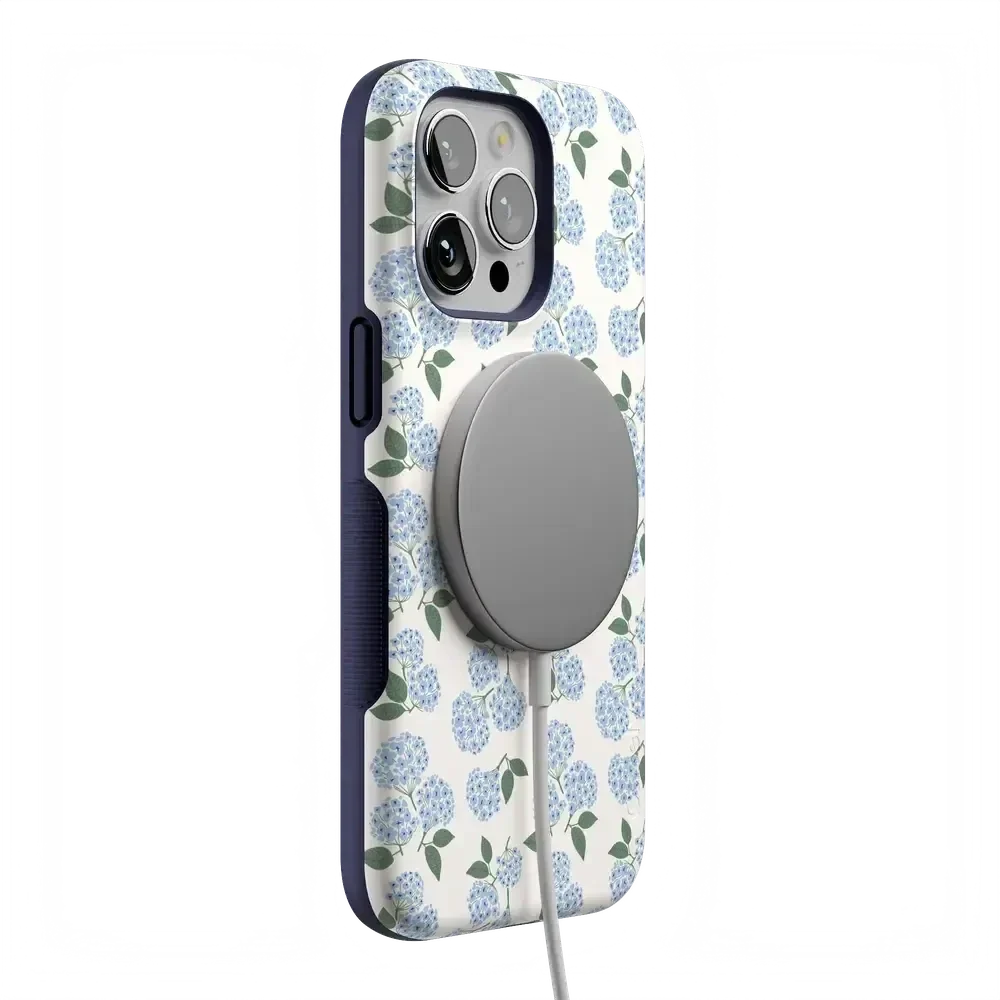Nantucket Cottage | Blue Hydrangea Case