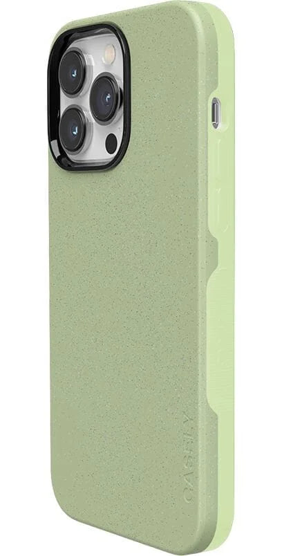 Kiwi Kiss | Matcha Green Shimmer Case